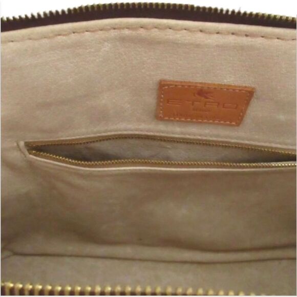 W ETRO MILANO Red Paisley Top Zipper Dome Shaped Hand Bag - Picture 10 of 17